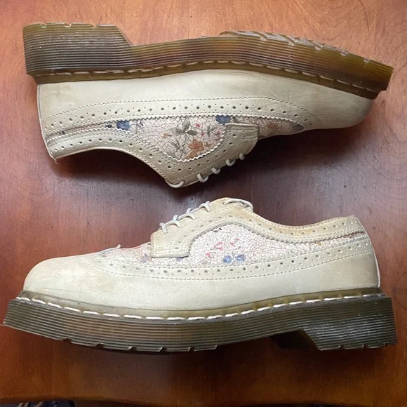 Dr. Martens Floral Crackle Brogue Wingtip Bone 12368 Oxford Shoes Women's Size 6 - Picture 9 of 16